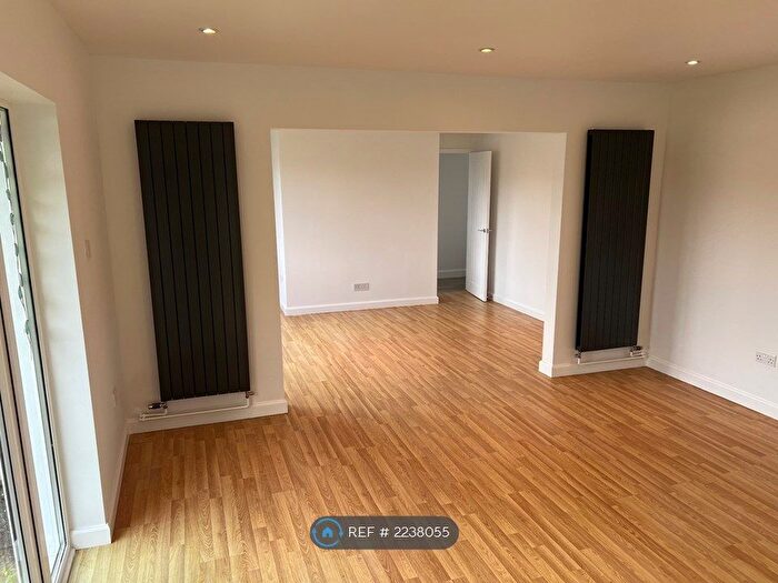 3 Bedroom Bungalow To Rent In St. Stephen Road, Sticker, St. Austell, PL26