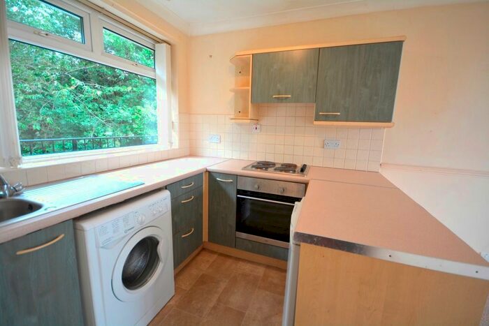 1 Bedroom Flat To Rent In Middleham Road, DH1