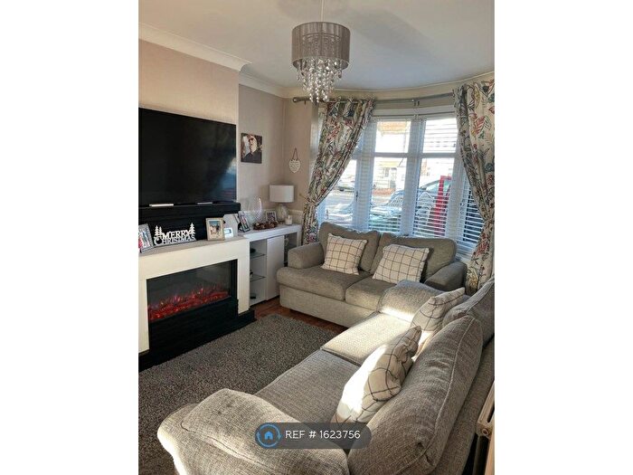 3 Bedroom Terraced House To Rent In Montrose Avenue, Welling, DA16