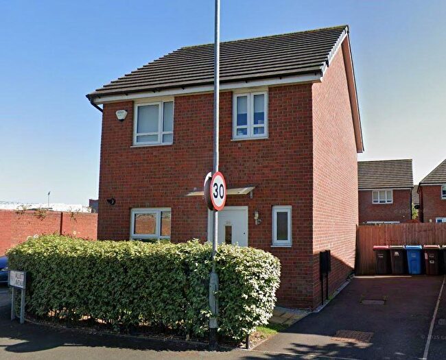 3 Bedroom Detached House To Rent In Alliott Avenue, Manchester, Greater Manchester, M30