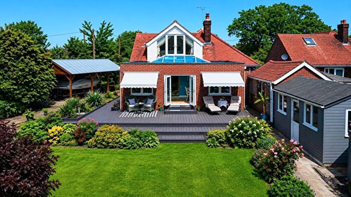 4 Bedroom Bungalow For Sale In Liverpool Road, Moston, Chester, CH2