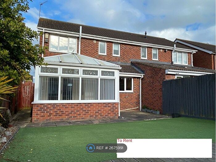 3 Bedroom Semi-Detached House To Rent In Hedgefield Grove, Blyth, NE24