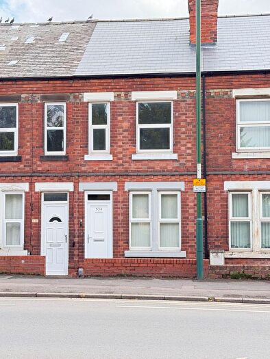 3 Bedroom Terraced House For Sale In Woodborough Road, Nottingham, NG3