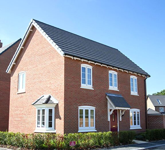 3 Bedroom Detached House For Sale In Priors Hall Park, NN17