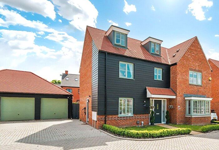 5 Bedroom Detached House To Rent In Freshfields Close, Basingstoke, Hampshire, RG23