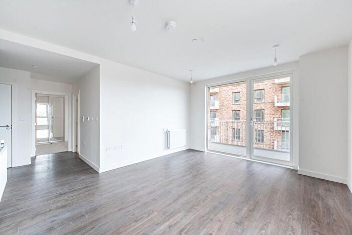 2 Bedroom Flat To Rent In Eastman Village, Harrow, HA1