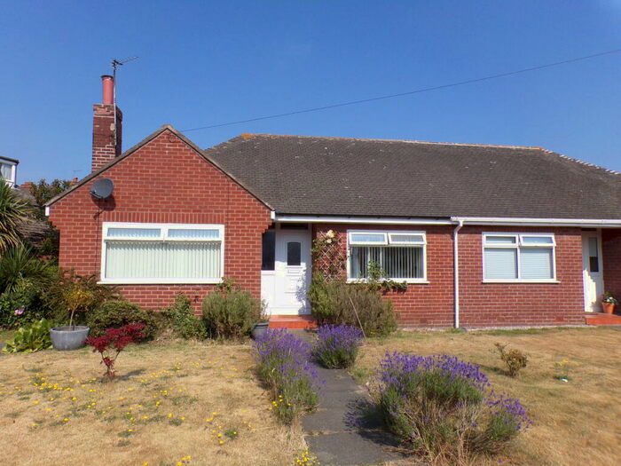 2 Bedroom Bungalow To Rent In Sandringham Close, Hoylake, CH47