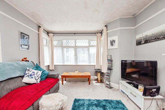 2 Bedroom Flat For Sale In Marcus Hill, Newquay, Cornwall, Cornwall, TR7