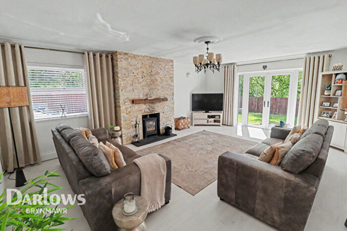 3 Bedroom Bungalow For Sale In High Street, Blaina, NP13