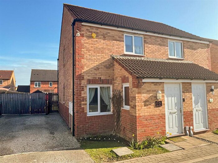 2 Bedroom Semi Detached House For Sale In Little Fell Road, Sheffield, S5