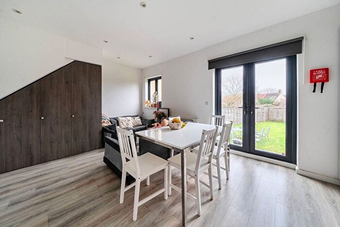 4 Bedroom End Terrace House For Sale In St Andrews Road, East Acton, London, W3