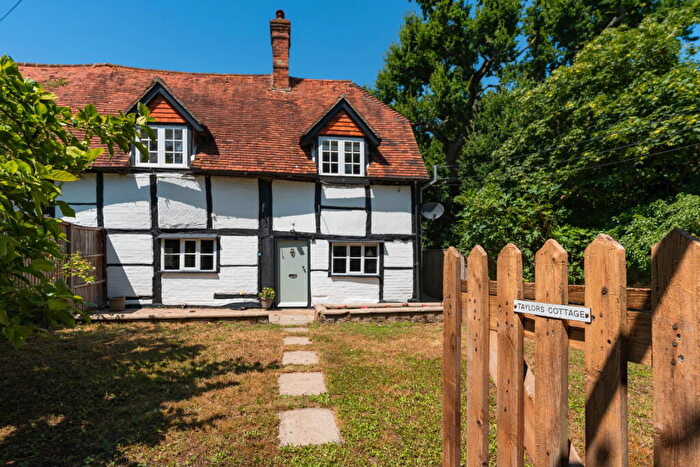 3 Bedroom Semi-Detached House For Sale In Little Wittenham, Abingdon, OX14