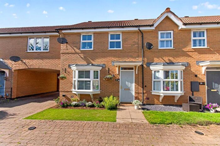 3 Bedroom Semi-Detached House For Sale In Siskin Road, Uppingham, Rutland, LE15