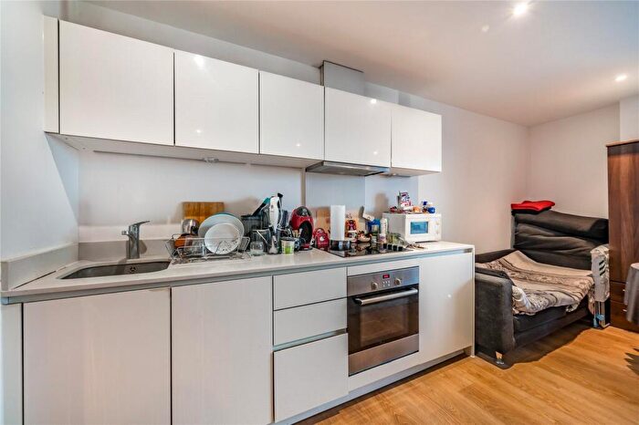 Flat For Sale In Ceram Court, Bromley By Bow, E3
