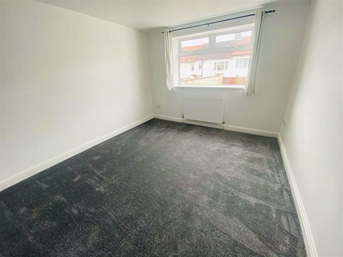 2 Bedroom Flat To Rent In B Garden Flat, Toronto Road, BS7