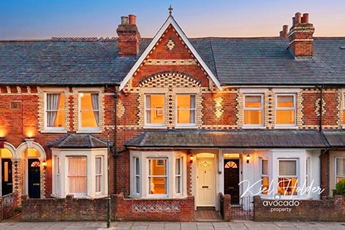 2 Bedroom Terraced House For Sale In Catherine Street, Reading, Berkshire, RG30