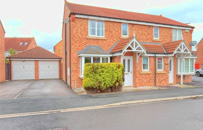 3 Bedroom Semi-Detached House To Rent In Apsley Way, Ingleby Barwick, Stockton-On-Tees, TS17