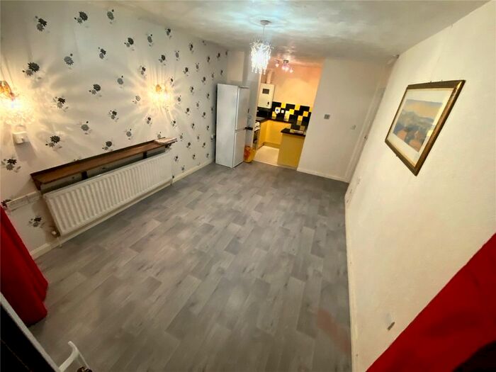 1 Bedroom Property To Rent In Knowle Lodge, Croydon Road, Caterham, Surrey, CR3