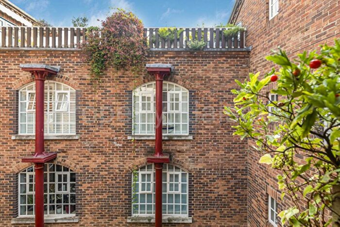 1 Bedroom Apartment For Sale In St Thomas Wharf, Wapping High Street, London, E1W