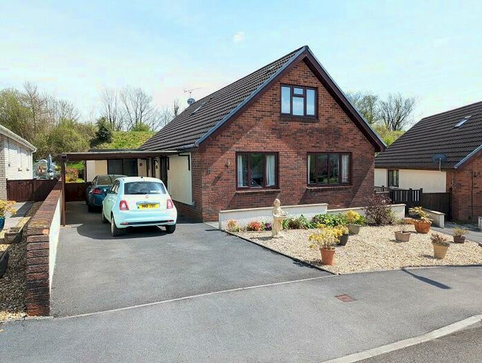 3 Bedroom Detached Bungalow For Sale In Nant Yr Ynys, Llanpumsaint, Carmarthen, Carmarthenshire., SA33