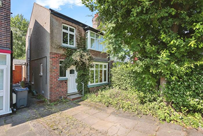 3 Bedroom Semi-Detached House For Sale In Lodge Hill Road, Birmingham, West Midlands, B29