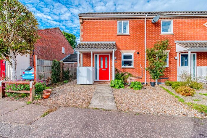 2 Bedroom End Of Terrace House For Sale In Shelfanger Road, Roydon, IP22