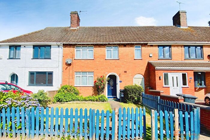 3 Bedroom Terraced House For Sale In Valence Road, Leicester, LE3