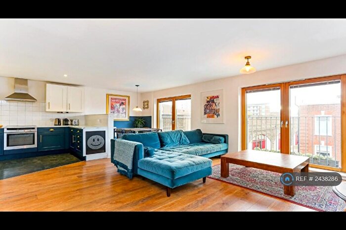 2 Bedroom Flat To Rent In Laburnum Street, London, E2