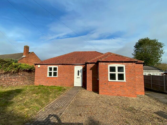 2 Bedroom Bungalow To Rent In High Street, Broseley, TF12