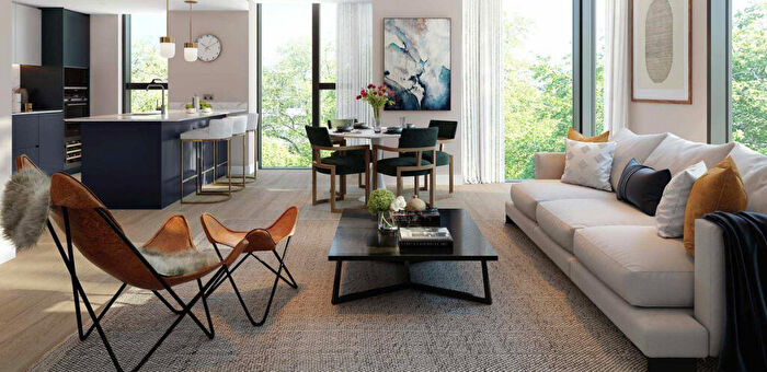 2 Bedroom Apartment To Rent In South Quay Plaza, London, E14