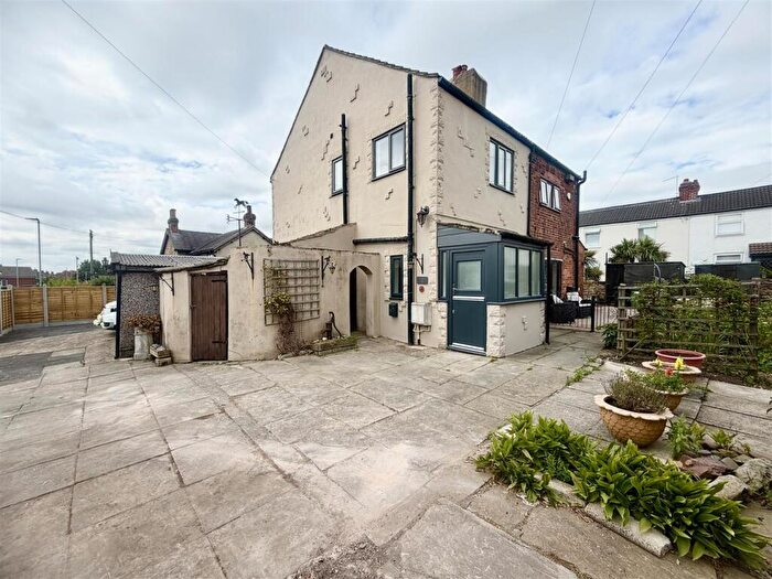 3 Bedroom Semi-Detached House For Sale In Blands Cottages, Kippax, Leeds, LS25
