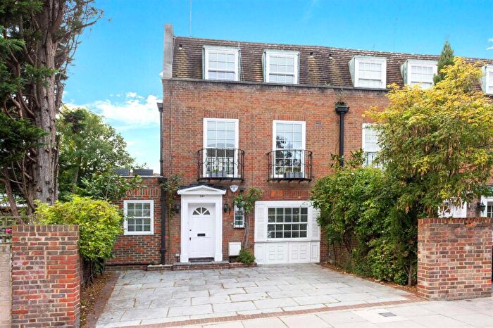 4 Bedroom House To Rent In Belsize Road, Swiss Cottage, NW6