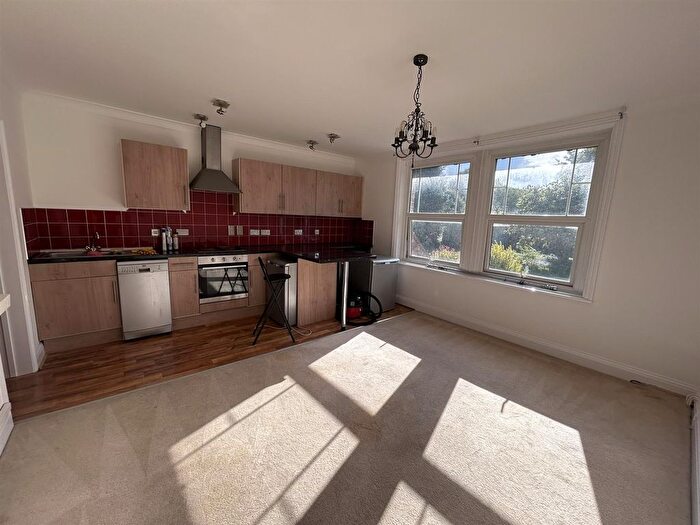 2 Bedroom Flat To Rent In Wood Street, Swanley, BR8