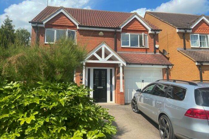 4 Bedroom Property To Rent In Villagers Close, Northampton, NN4
