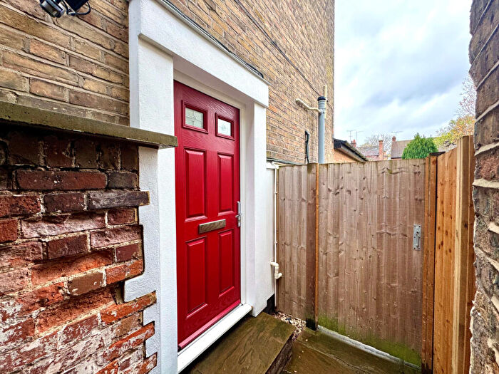 1 Bedroom Maisonette To Rent In Moulsham Street, Chelmsford, CM2