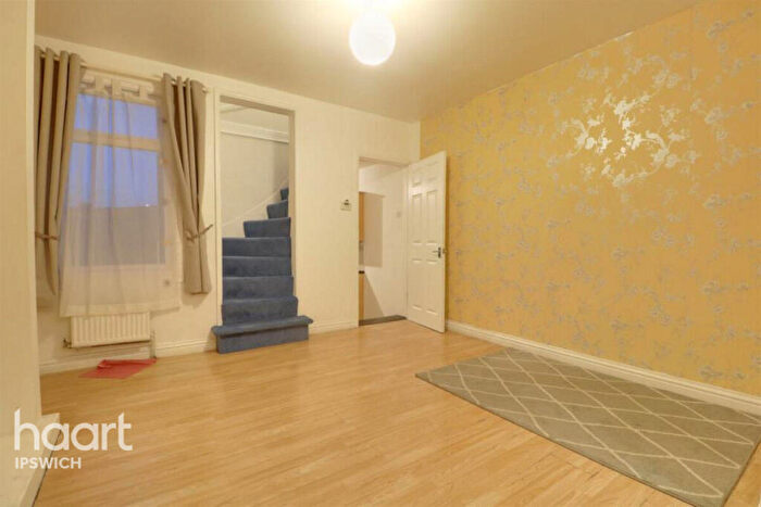 3 Bedroom End Of Terrace House To Rent In Wallace Road, Ipswich, IP1