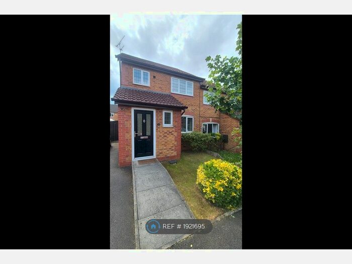 3 Bedroom Semi-Detached House To Rent In Northumberland Way, Manchester, M22