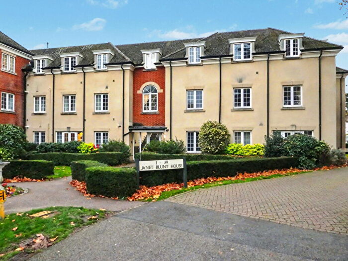 2 Bedroom Apartment For Sale In Janet Blunt House, Twyford, OX17