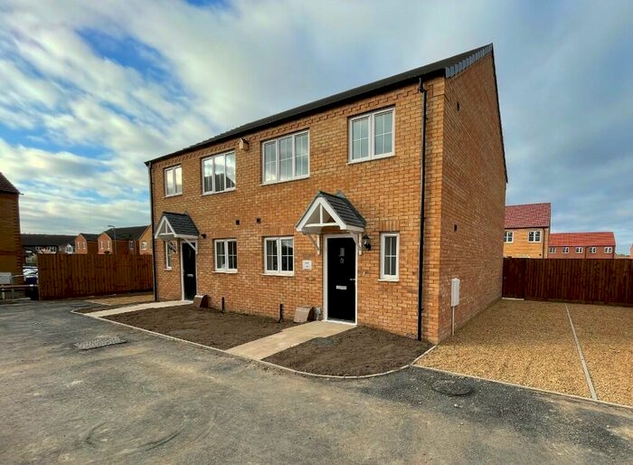 3 Bedroom Semi-Detached House To Rent In Fisherman Road, Ingram Park, Boston, Lincolnshire, PE21