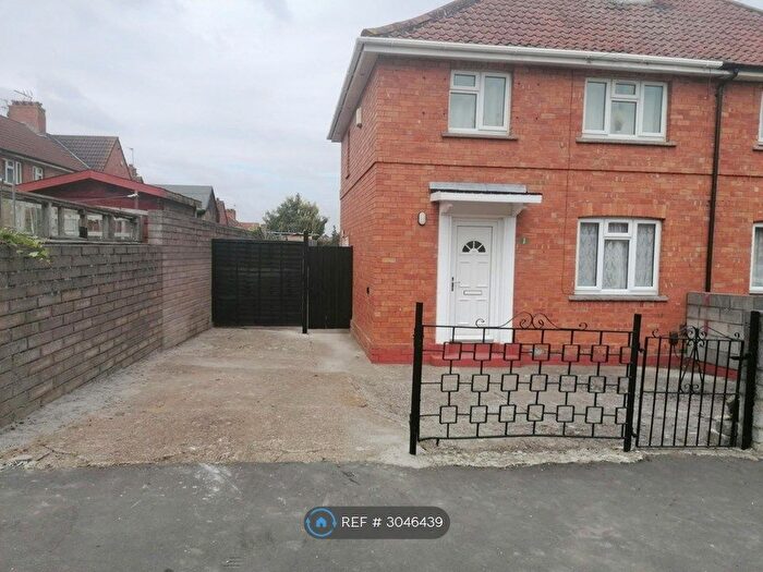 3 Bedroom Semi Detached House To Rent In Dunster Road, Bristol, BS4