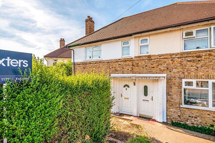 2 Bedroom Semi Detached House For Sale In Morris Road, Isleworth, TW7