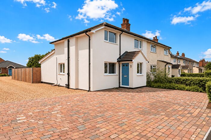 3 Bedroom Semi Detached House For Sale In Broad Street, Clifton, Shefford, SG17