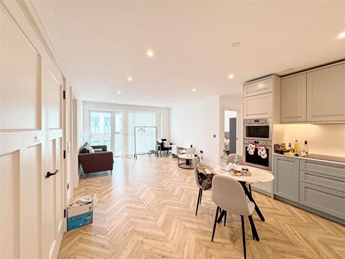 2 Bedroom Apartment To Rent In Tryon House, Royal Exchange, KT1