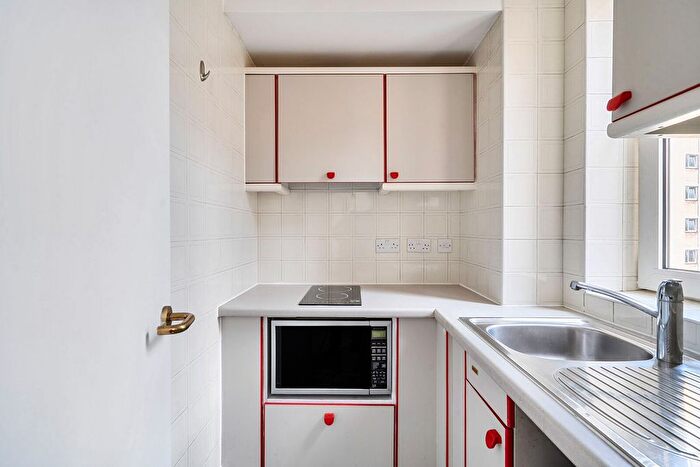 Studio To Rent In Chelsea Cloisters, Sloane Avenue, Chelsea, London, SW3