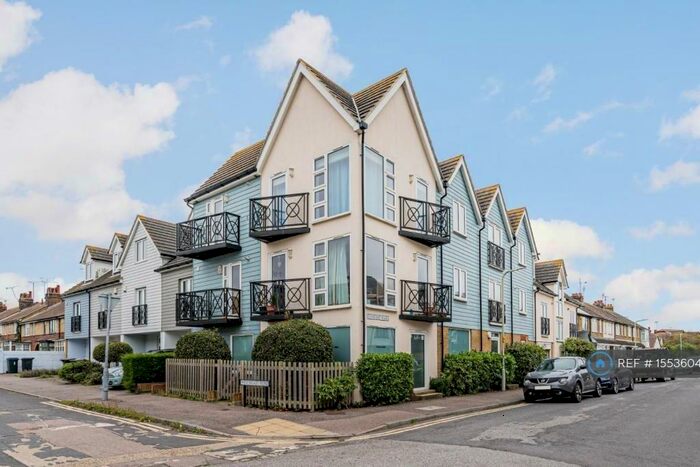 2 Bedroom Flat To Rent In Diamond Road, Whitstable, CT5