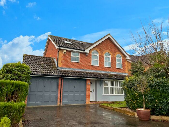 5 Bedroom Detached House To Rent In Farrers Walk, Kingsnorth, Ashford, TN23