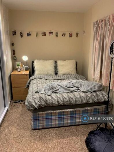 4 Bedroom Terraced House To Rent In Eagle Way, Hatfield, AL10