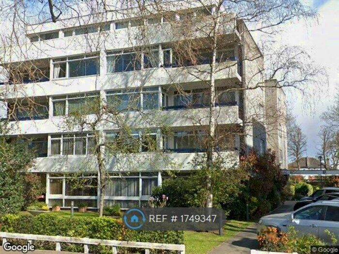 2 Bedroom Flat To Rent In Walbrook, London, E18