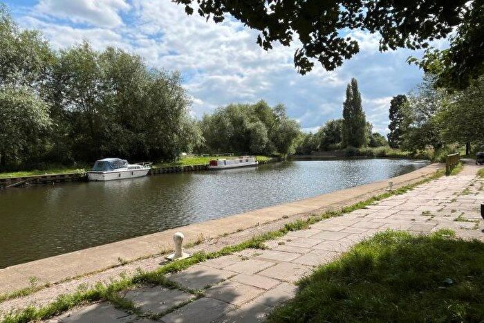 4 Bedroom Terraced House To Rent In Main Street, Doncaster, DN5