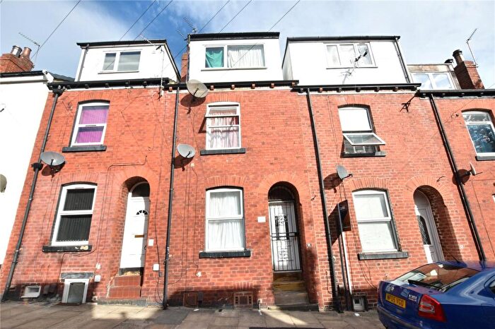 4 Bedroom Terraced House For Sale In Rowland Road, Leeds, West Yorkshire, LS11